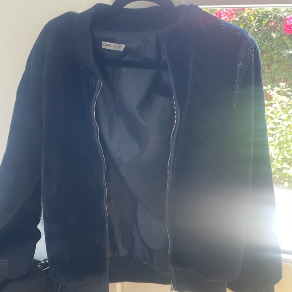 Fuzzy navy jacket - Picture 2 of 3